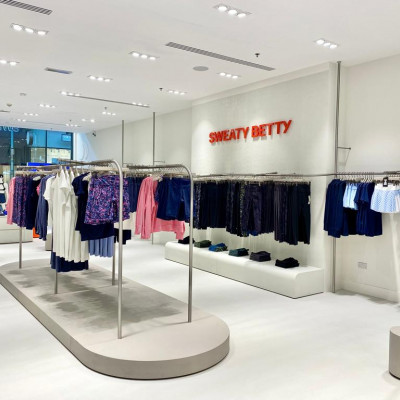 Travertine White Veneer  On A Roll thumbnail 1