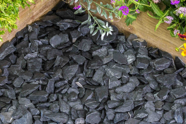 Natural Slate Chippings