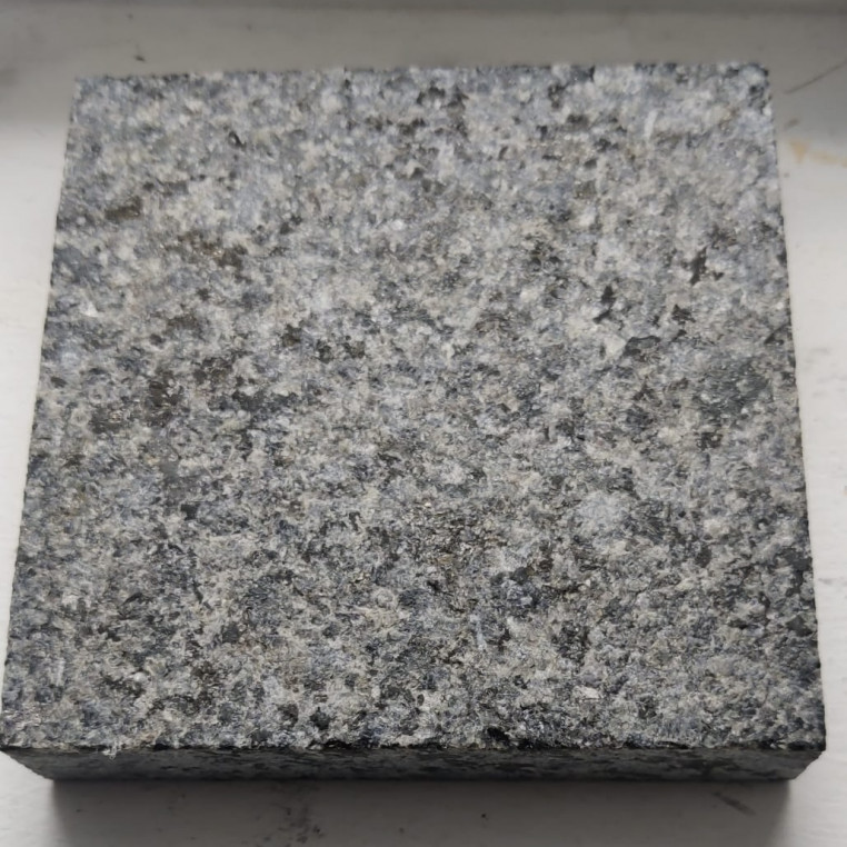 Black Granite Setts 100 x 100mm x 40mm thick