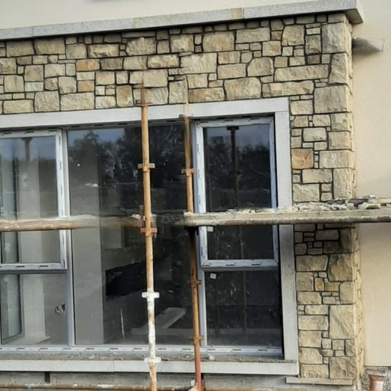 Donegal Buff  30mm thick sandstone wall cladding